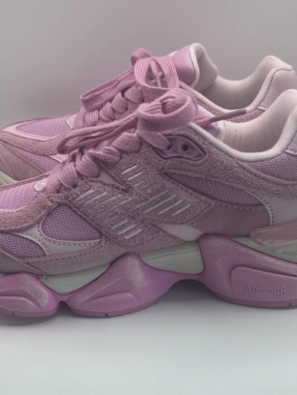 New Balance 9060 Women’s Pink Lace-Up Sneakers - Picture 4 of 5